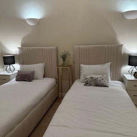 Baycroft House Appartement Londen Buitenkant foto