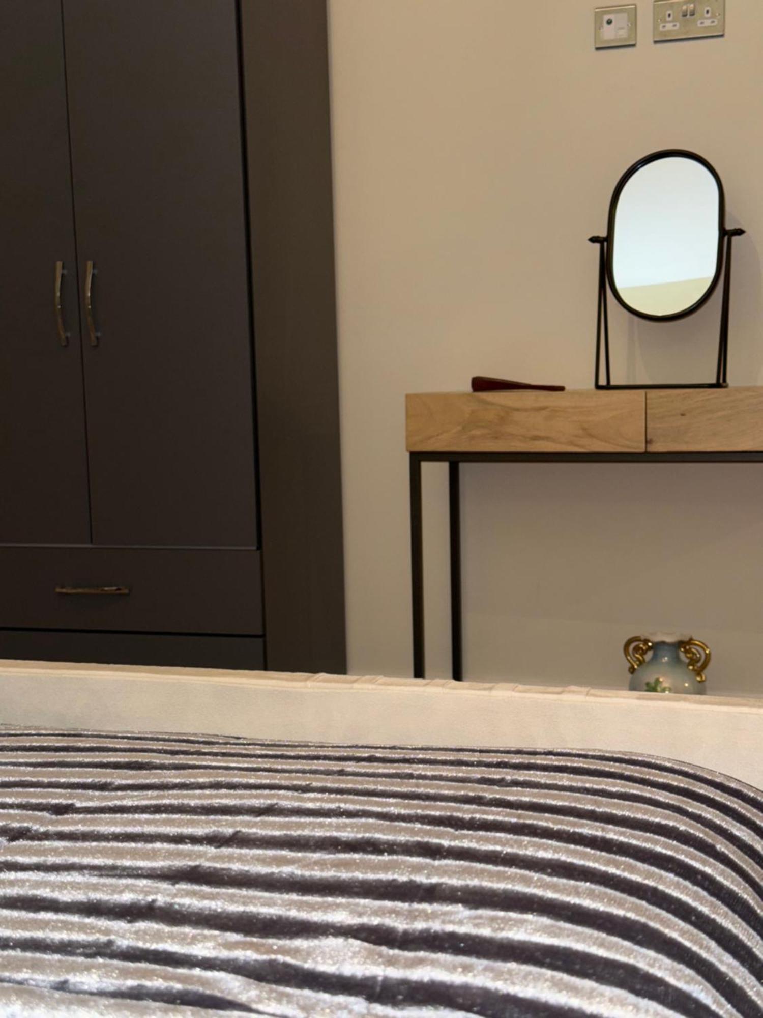 Baycroft House Appartement Londen Buitenkant foto