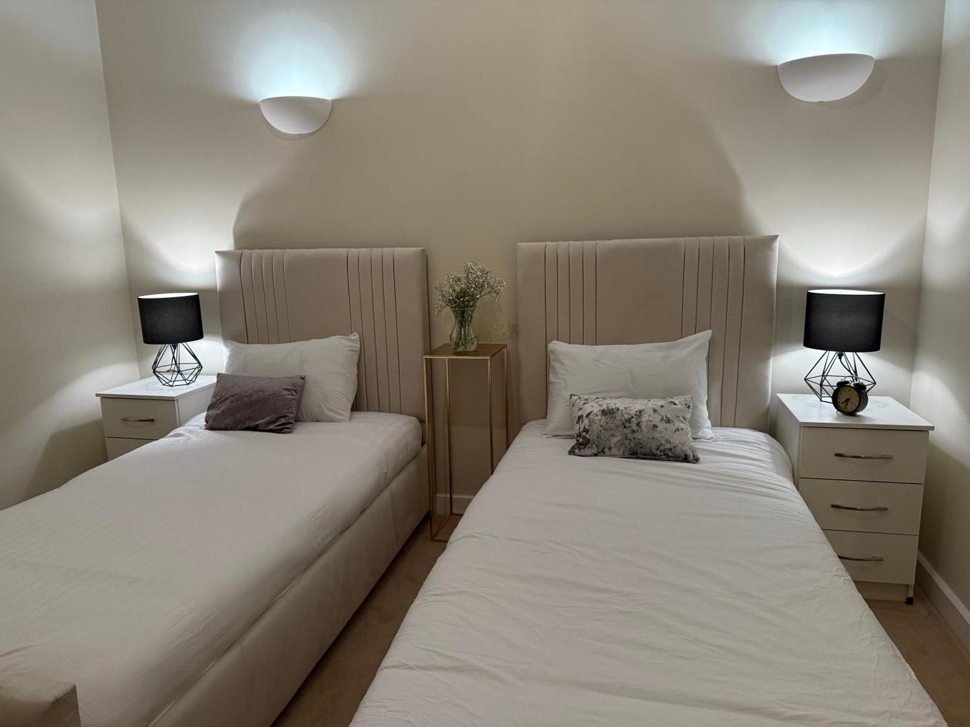 Baycroft House Appartement Londen Buitenkant foto