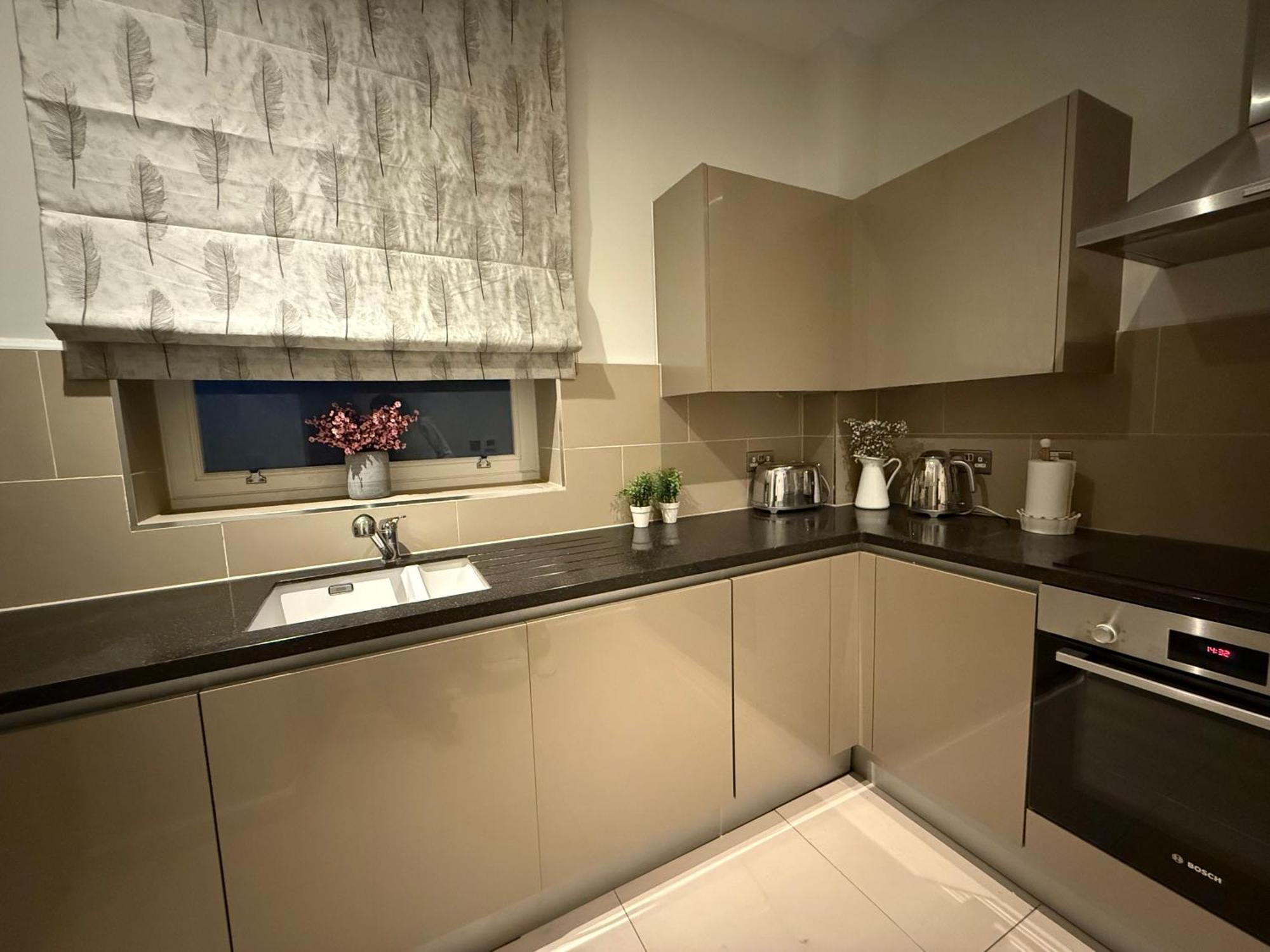 Baycroft House Appartement Londen Buitenkant foto