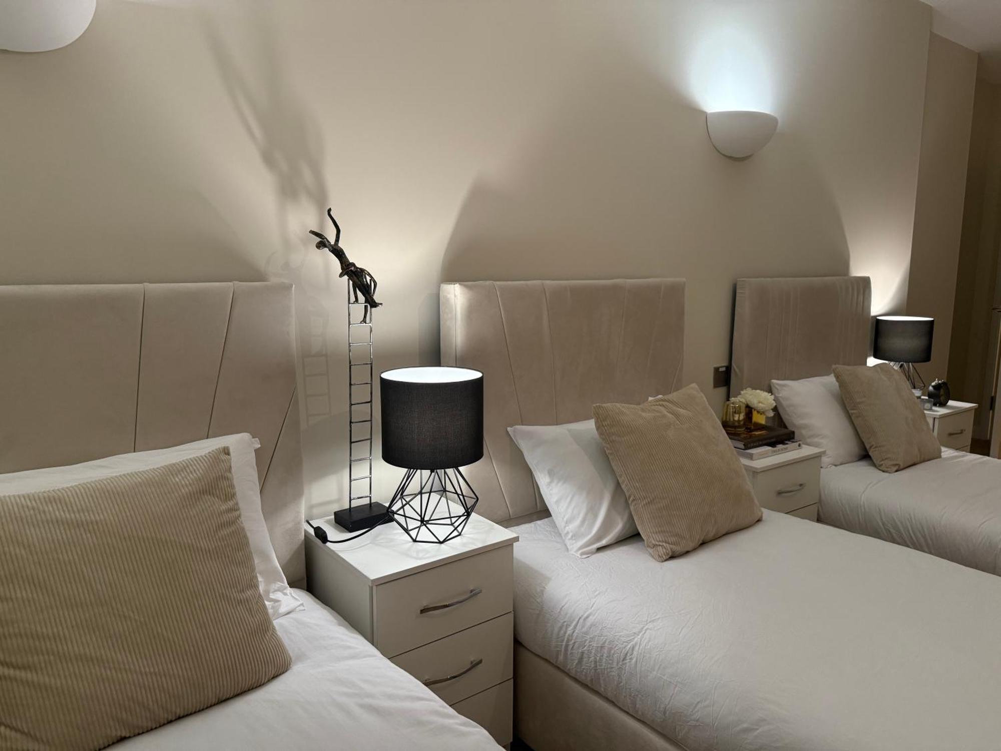 Baycroft House Appartement Londen Buitenkant foto